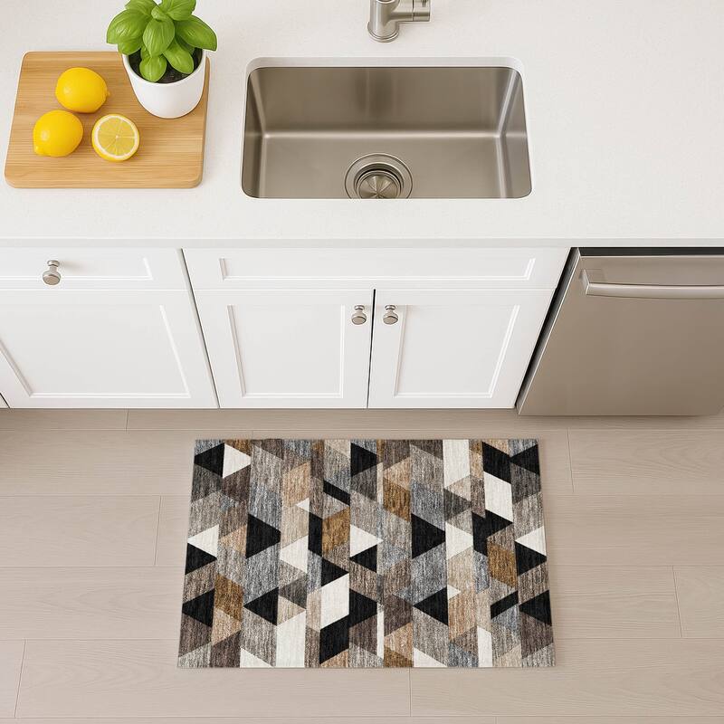 Machine Washable Indoor/ Outdoor Modern DeVaughn Chantille Rug