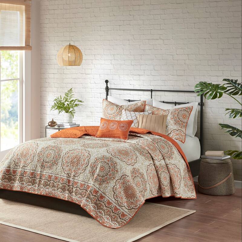 6 Piece Reversible Quilt Set with Throw Pillows Orange Full/Queen - Orange