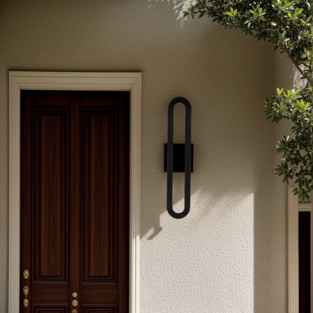 Maxax Black Metal LED Wall Light
