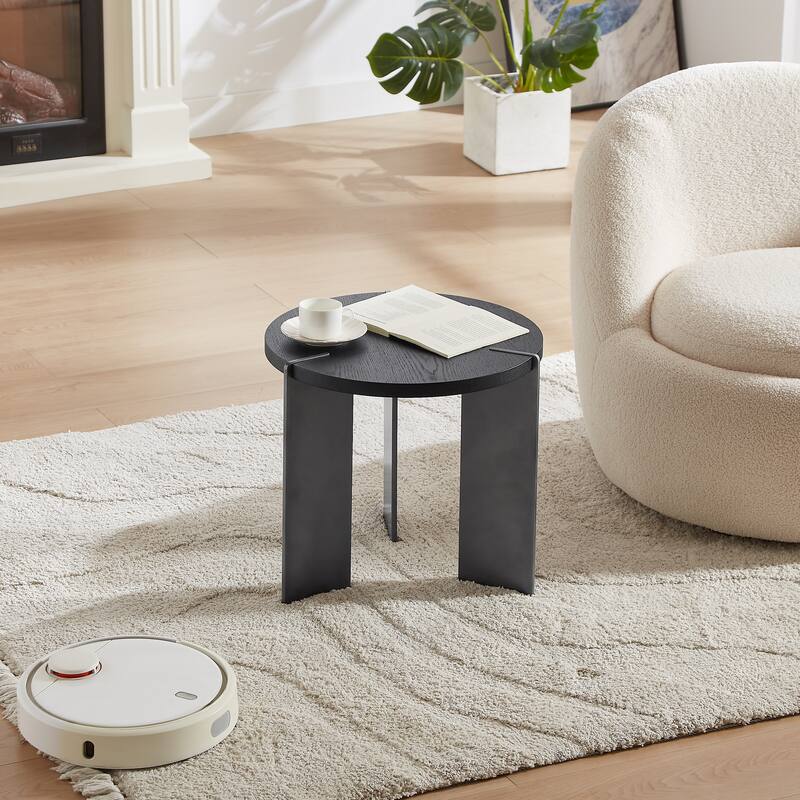 Round Wooden Coffee Table with 3 Black Metel Feet