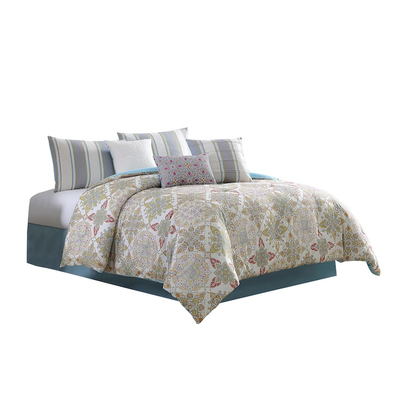 7 Piece Queen Comforter Set with Printed Damask Pattern, Green and White