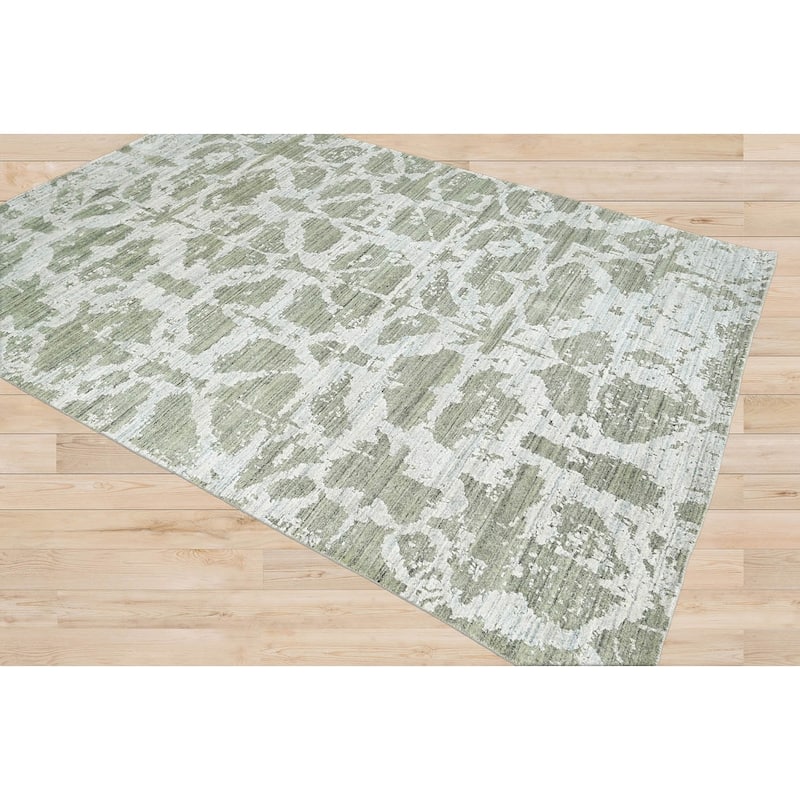 Hand Knotted Gray,Wool/Bamboo Silk Transitional Oriental Area Rug