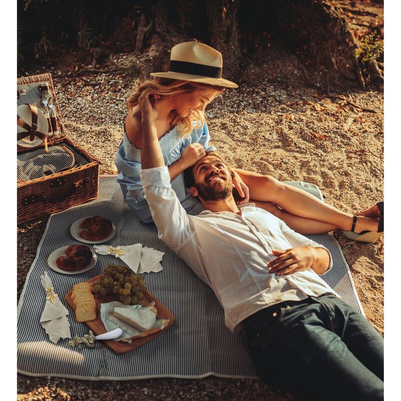 KitchaBon Fleur De Lis Gold Napkin Rings for Table Decor - Set of 6 - 2.15 x 1.3 x 1.65 inches