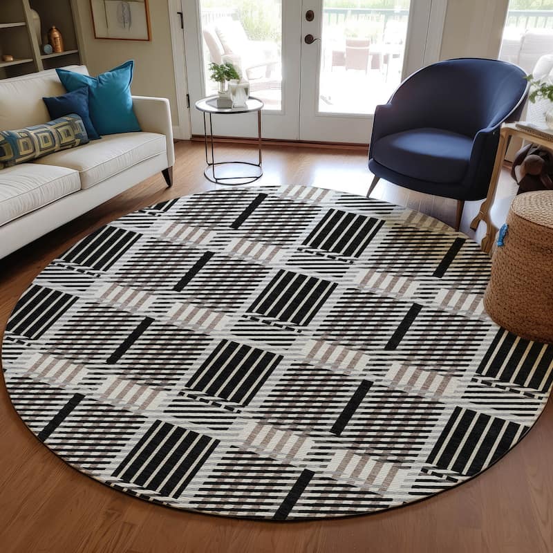 Machine Washable Indoor/ Outdoor Geometric Stripe Chantille Rug