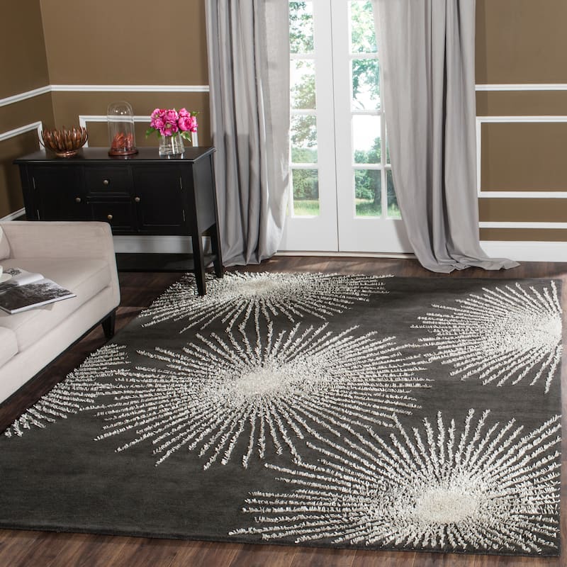 SAFAVIEH Handmade Soho Miyase Burst New Zealand Wool Rug - 6' x 9' - Charcoal/Ivory