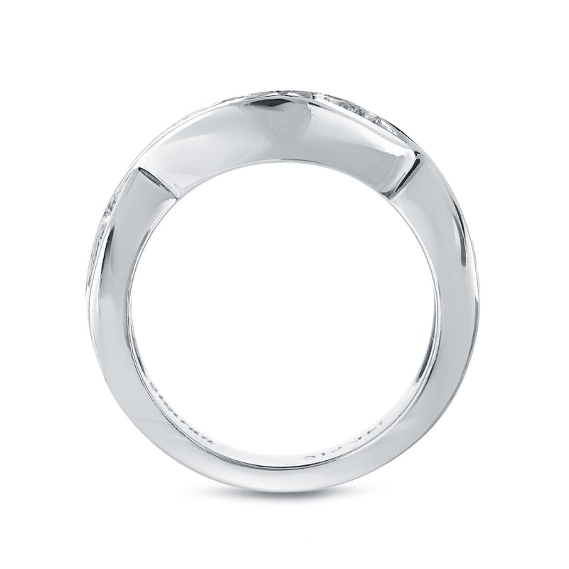 Auriya 14k Gold 3/8ct TDW 19-Stone Diamond Wedding Band