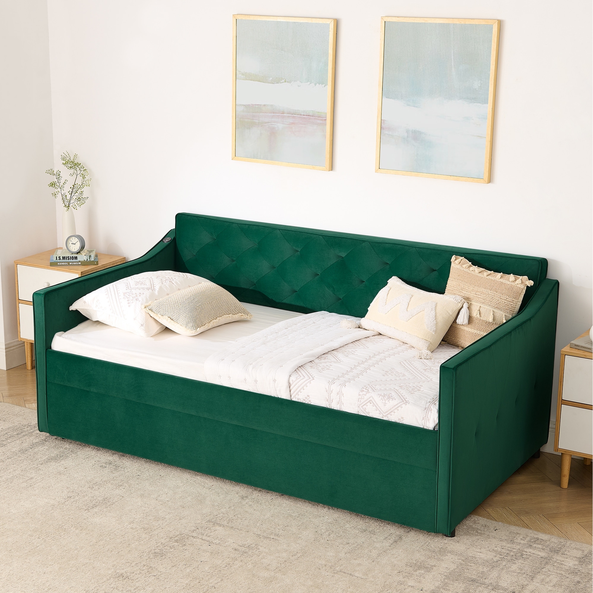 Twin Size DayBed with Pop-up Trundle and USB Charging