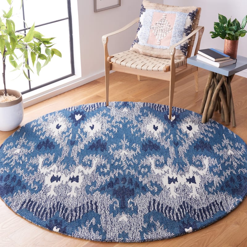 SAFAVIEH Handmade Ikat Engeltje Bohemian Wool Rug - 6' Round - Blue/Ivory