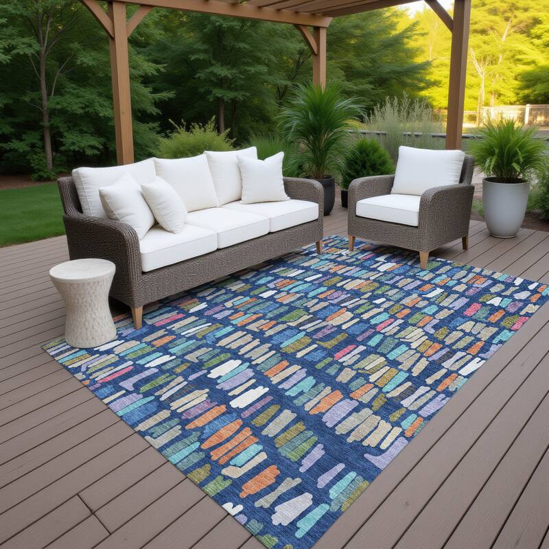 Machine Washable Indoor/ Outdoor Modern Mosaic Chantille Rug