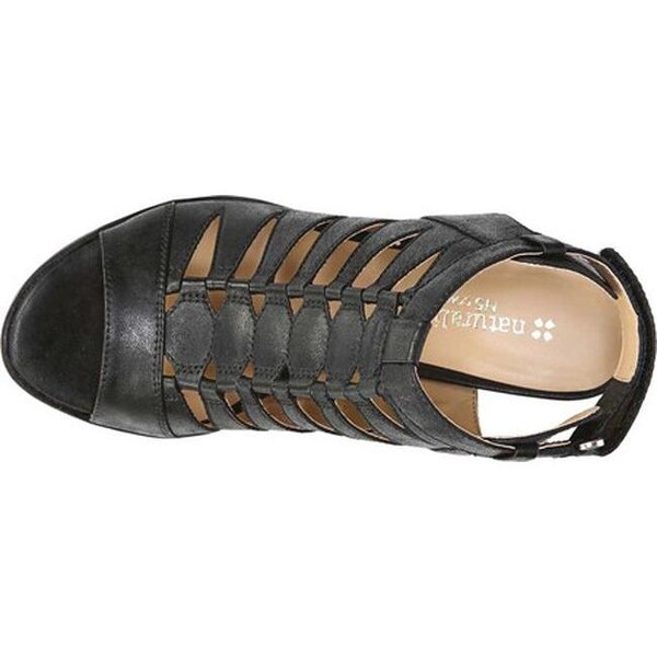 naturalizer talan black