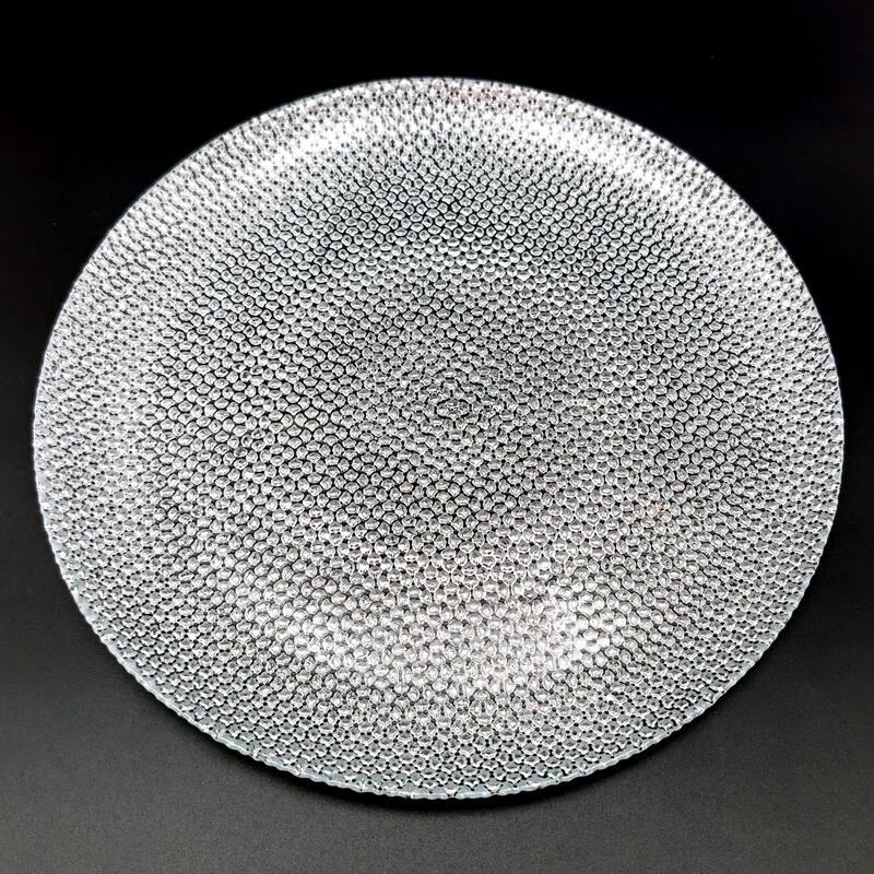 Versatile Gilded Glass Dinnerware with Pebble Pattern and Distressed Finish