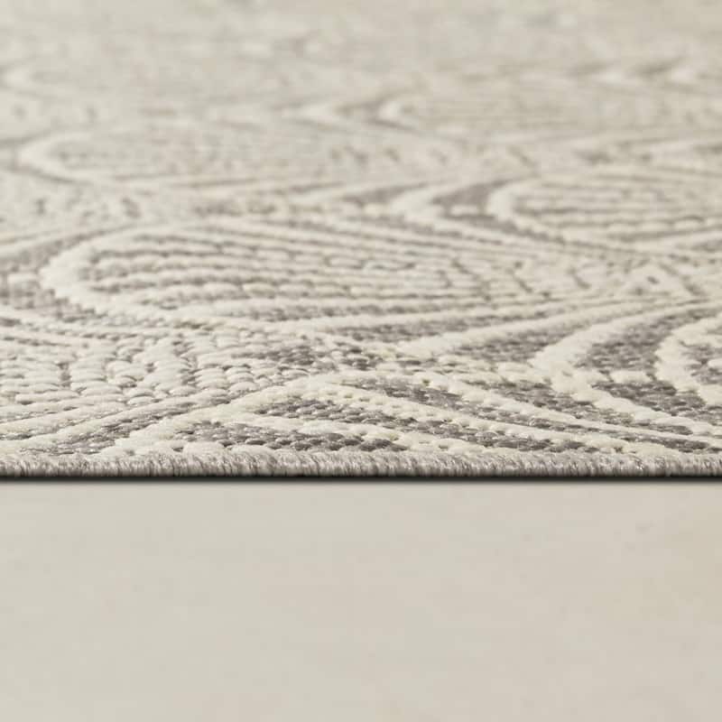 Beniston Art Deco Scalloped Indoor/Outdoor Area Rug