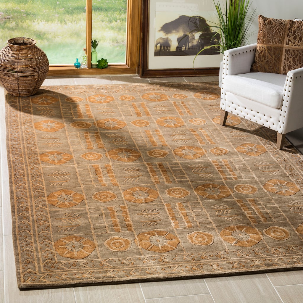 SAFAVIEH Couture Hand-knotted Tibetan Sasja Modern Wool Rug