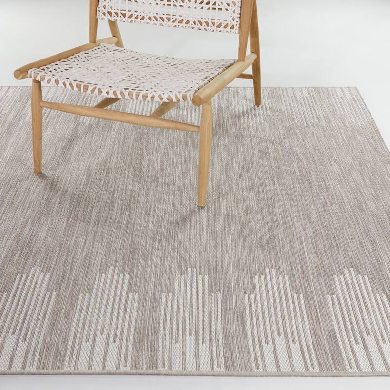 Parker Art Deco Indoor/Outdoor Area Rug - 5'3" x 7' - Tan
