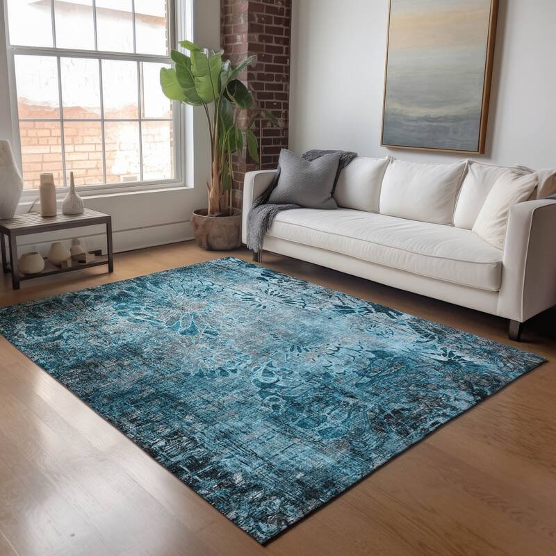 Machine Washable Indoor/ Outdoor Modern Floral Chantille Rug