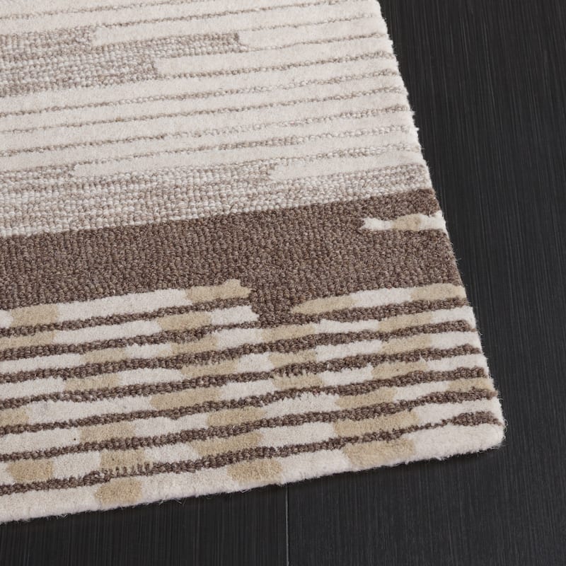 Martha Stewart by SAFAVIEH Michi Rustic Stripe Wool Rug