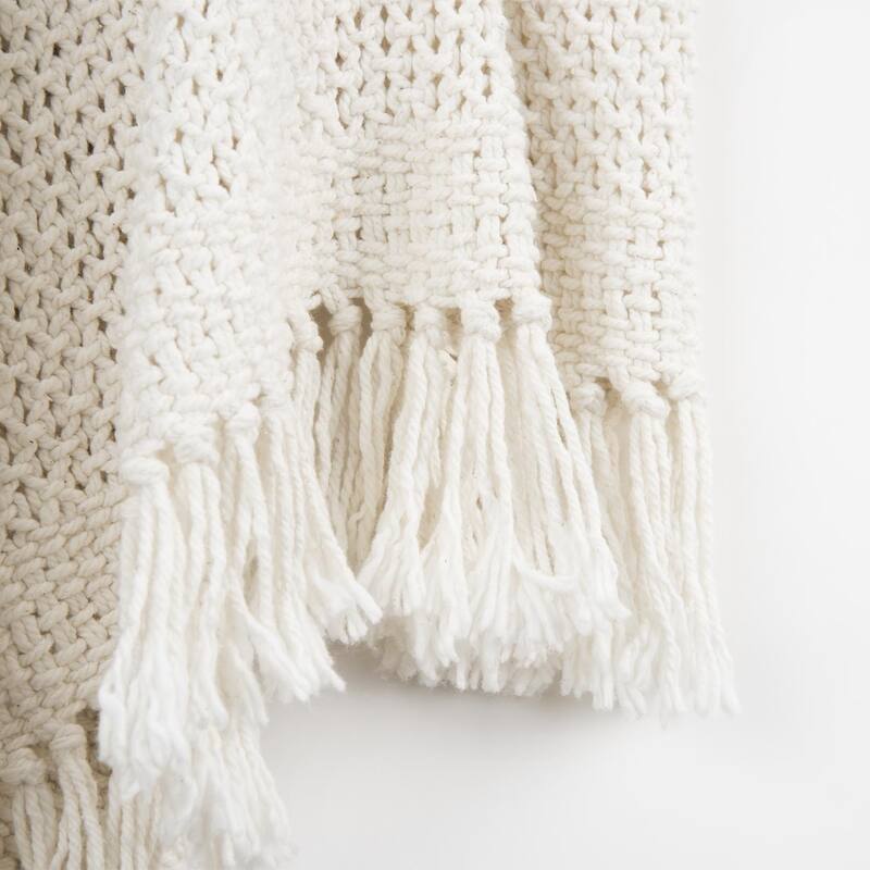 HomeRoots 50" X 60" White Cotton Knitted Throw Blanket with Fringe