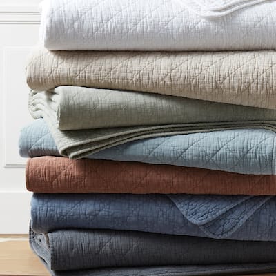 HiEnd Accents Stonewashed Cotton Gauze Traditional Style Solid Color Diamond Stitch 3 Piece Quilt Set