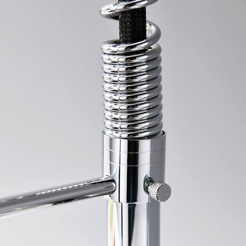 Pull Down Single Handle Kitchen Sink Faucet