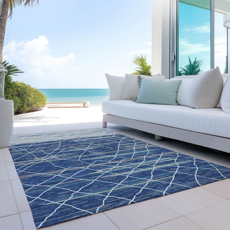 Machine Washable Indoor/ Outdoor Modern Global Chantille Rug