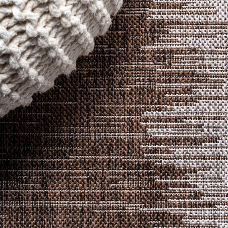 JONATHAN Y Madaba Modern Strie' Indoor/Outdoor Area Rug
