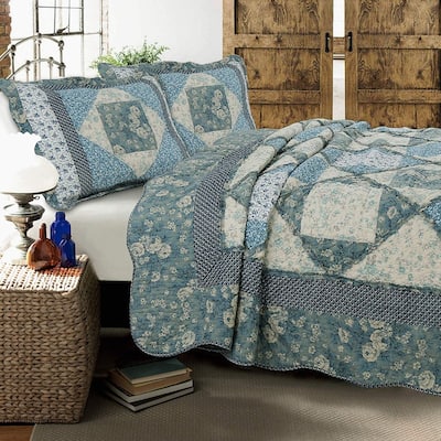 Cozy Line Monique Toile Blue Floral Patchwork 3-piece Reversible Cotton Quilt Bedding Set