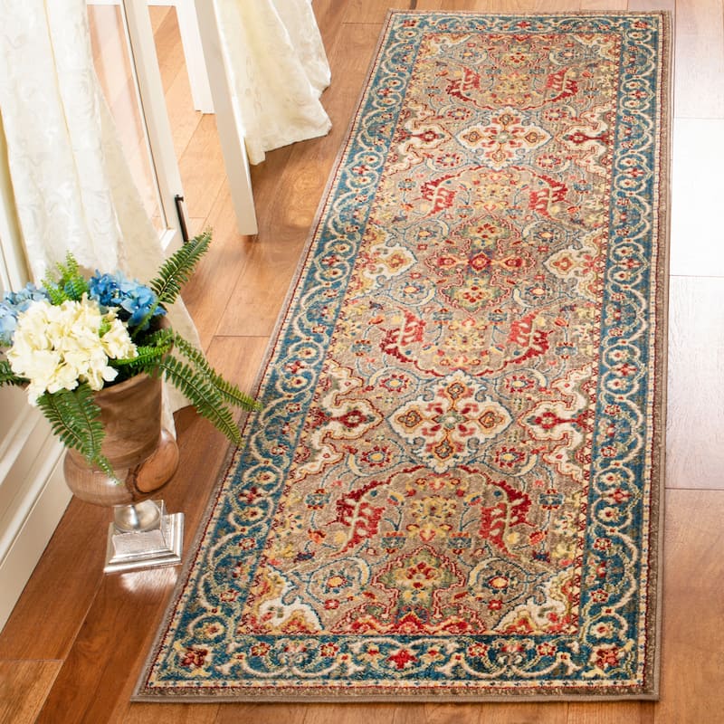 SAFAVIEH Kashan Glinda Oriental Rug - 2'6" x 6' Runner - Taupe/Blue