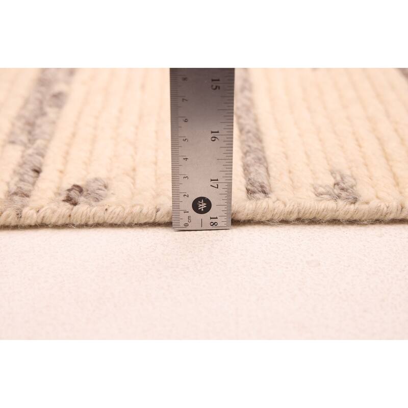 ECARPETGALLERY Hand-knotted Tangier Cream Wool Rug - 5'3 x 7'7