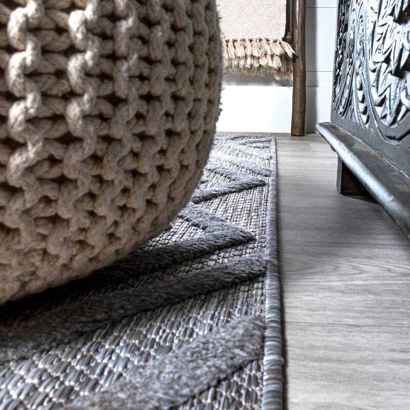 JONATHAN Y Salines Moroccan Diamond Indoor/Outdoor Area Rug