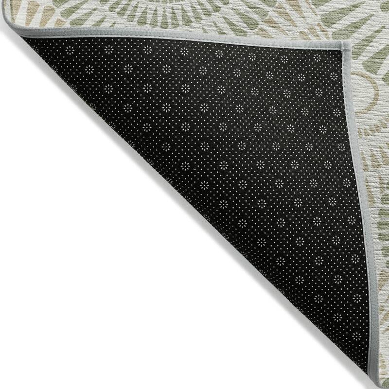 HomeRoots Geometric Transitional Rectangle Outdoor Rug