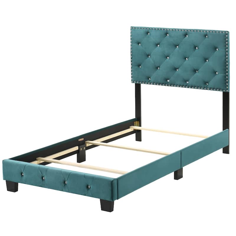 Tufted Velvet King Upholstered Panel Bed - 83" - Green