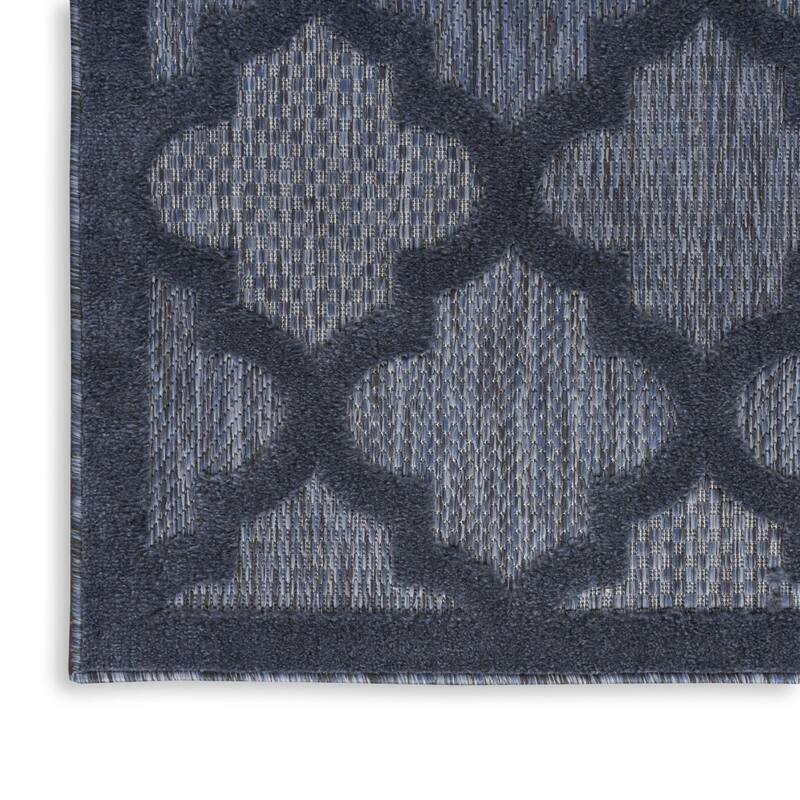 HomeRoots Contemporary Rectangle Outdoor Rug - 8' X 10'