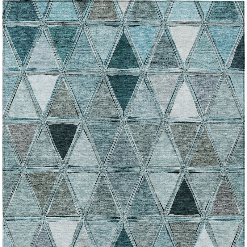 HomeRoots Geometric Transitional Rectangle Outdoor Rug