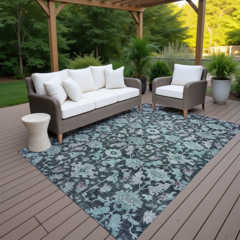 Machine Washable Indoor/ Outdoor Casual Traditional Chantille Rug