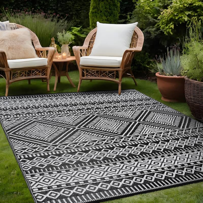 Beverly Rug Reversible Mats Plastic Outdoor Rug for Camping, Patio, Backyard, RV, Picnic, Deck