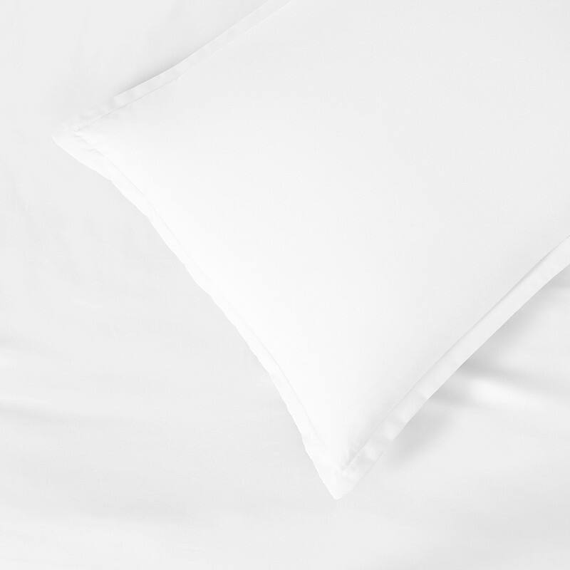 Microfiber sheet set - One fiited sheet, one flat sheet, pillow case(s) - Queen - White