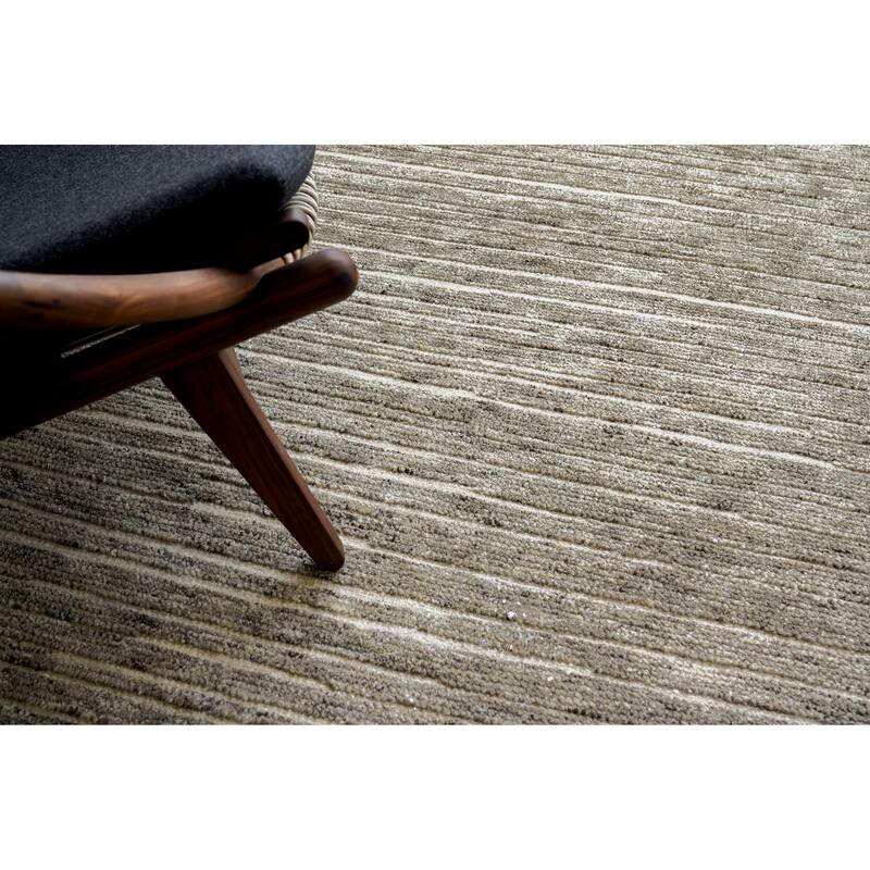 EXQUISITE RUGS Eaton Hand-knotted Wool/Bamboo Silk Grey Area Rug.