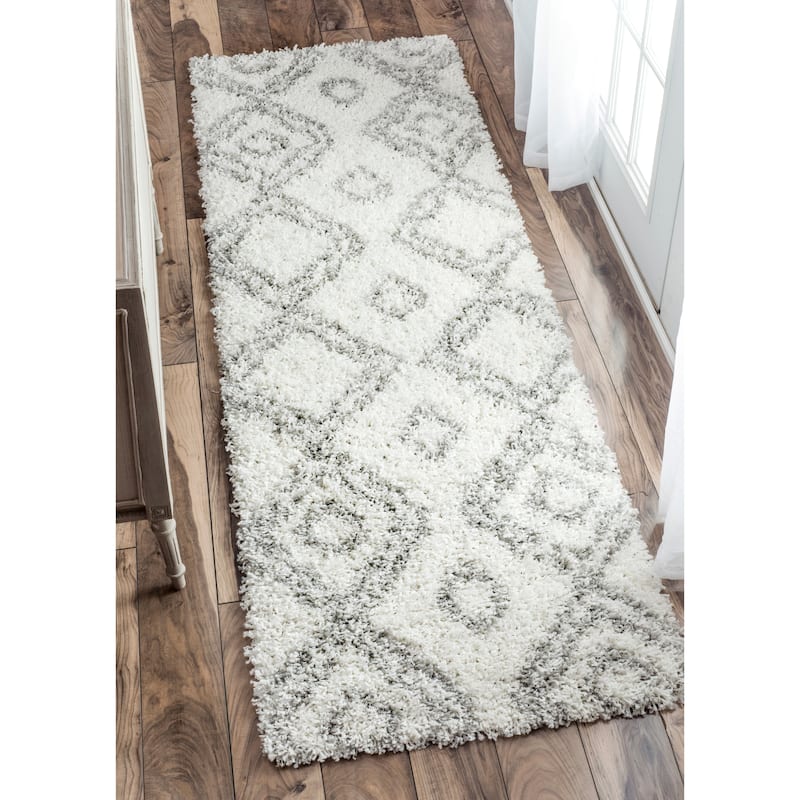 Nuloom Iola Geometric Shag Area Rug - 2'8" x 8' Runner - White - Runner