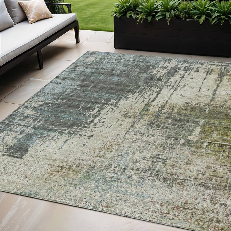 HomeRoots Abstract Transitional Rectangle Outdoor Rug - 5' X 8'