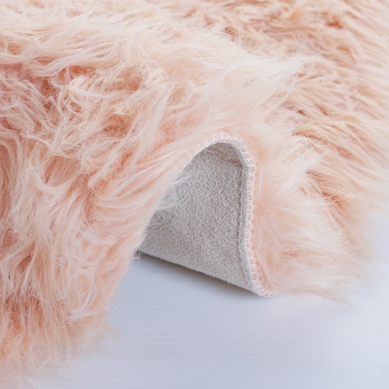 SAFAVIEH, Faux Sheep Idith Shona 2.4-inch Thick Rug
