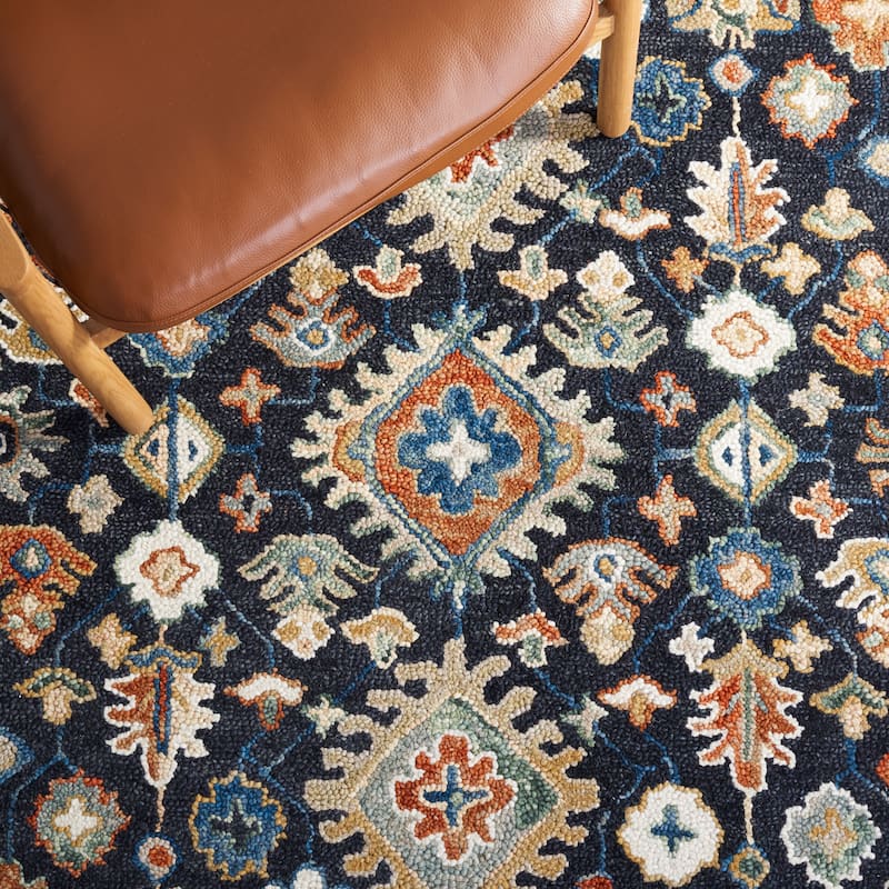 SAFAVIEH Handmade Aspen Thinh Boho Wool Rug