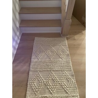 SAFAVIEH Handmade Natura Annedorte Wool Rug - Overstock ...