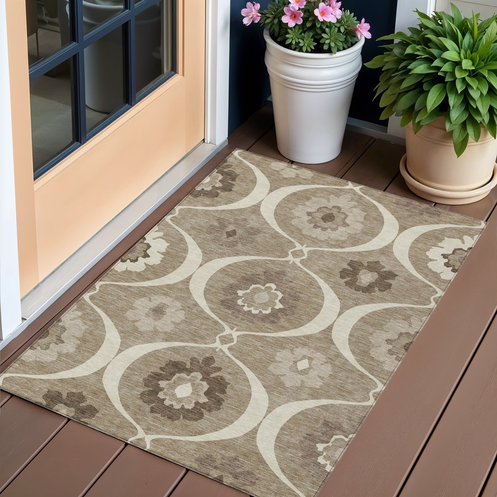 HomeRoots Medallion Transitional Rectangle Outdoor Rug