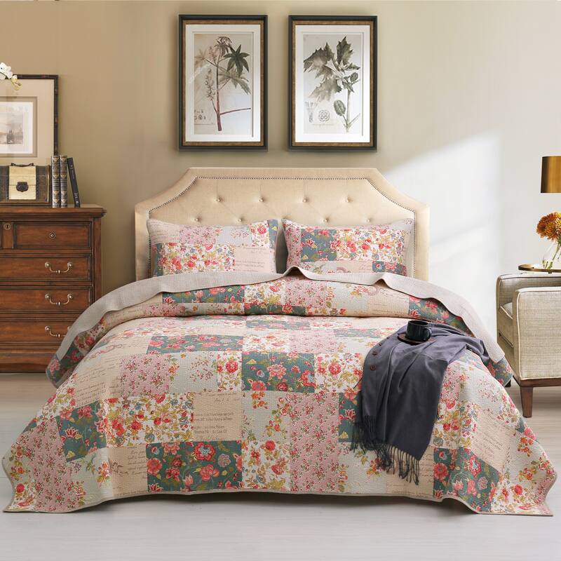 S&S Tania Floral Patchwork Print Reversible 3 Piece Cotton Quilt Set - King