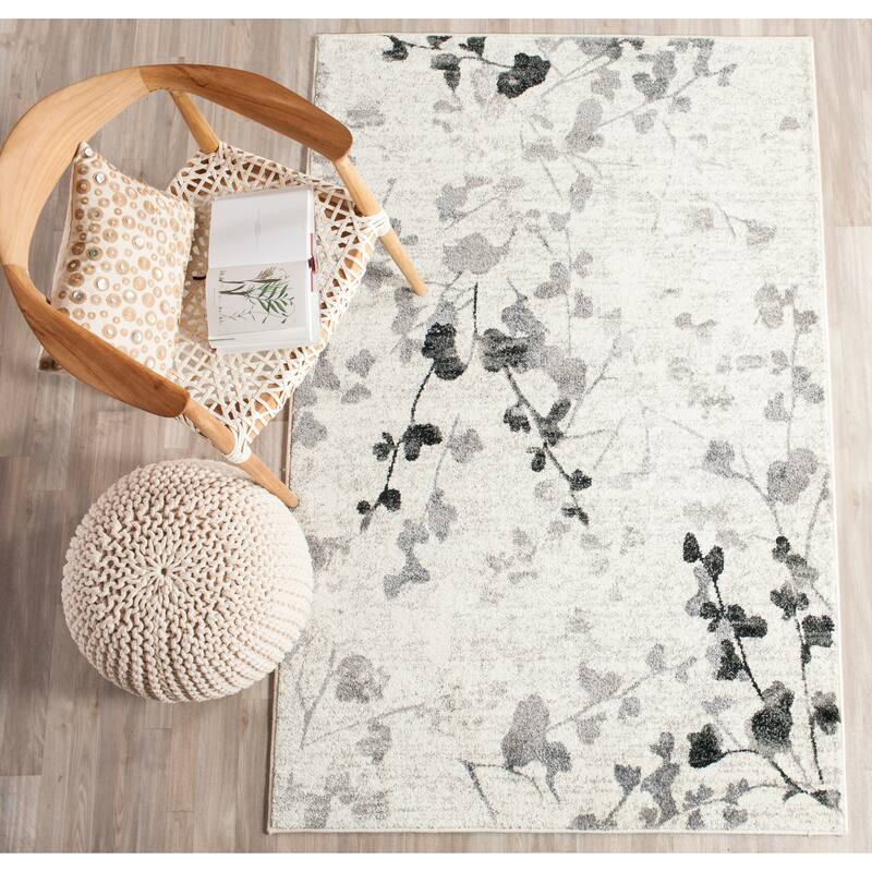 SAFAVIEH Evoke Kirsten Distressed Vintage Boho Rug