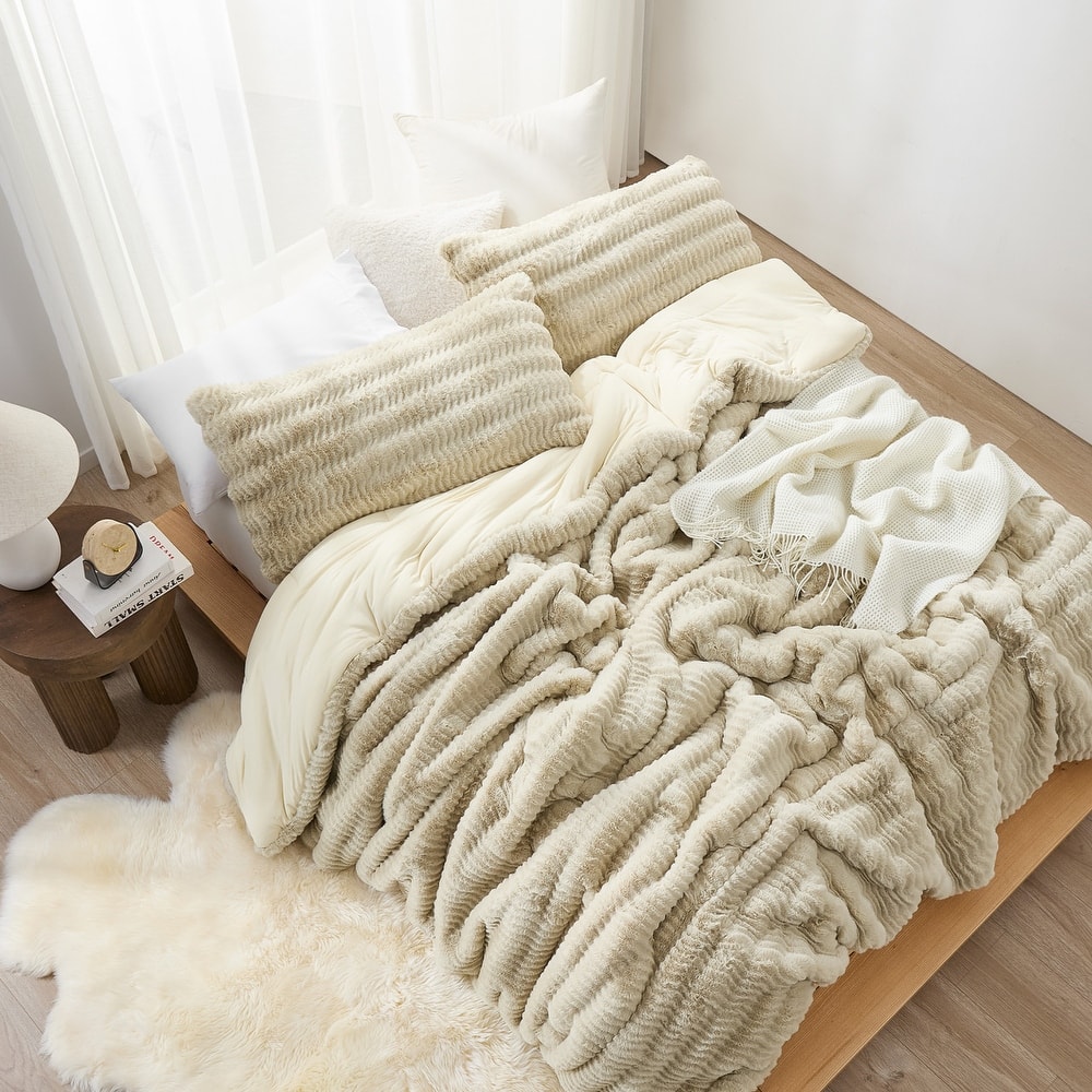 Chunky Bunny Peak of Cozy - Coma Inducer® Comforter - Natural Beige