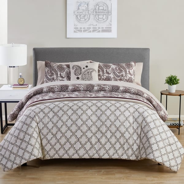 VCNY Home Burgundy Paisley BedinaBag Comforter Set