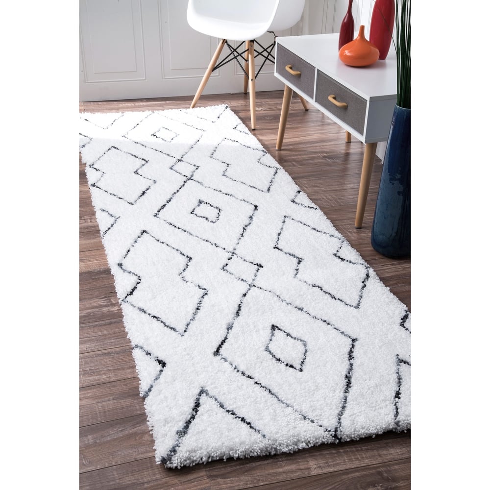 Nuloom Willow Contemporary Diamond Shag Area Rug