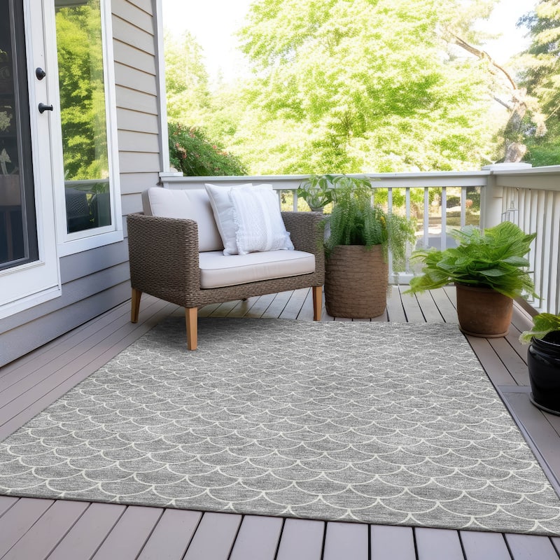 Machine Washable Indoor/ Outdoor Chantille Modern Geo Rug - Gray - 2'6" x 3'10"