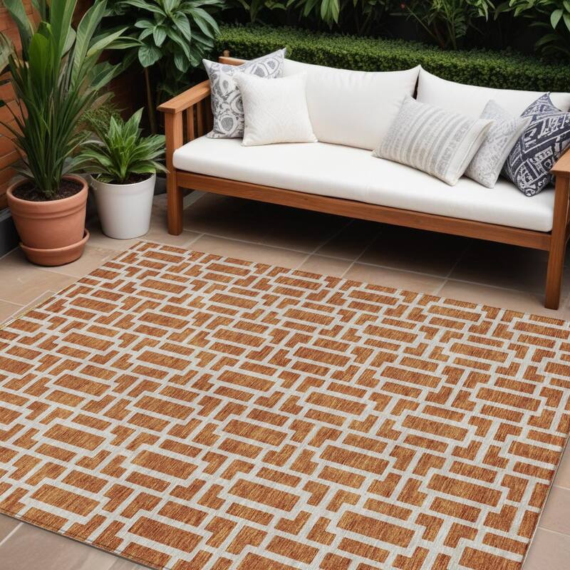 HomeRoots Geometric Transitional Rectangle Outdoor Rug - 8' X 10'